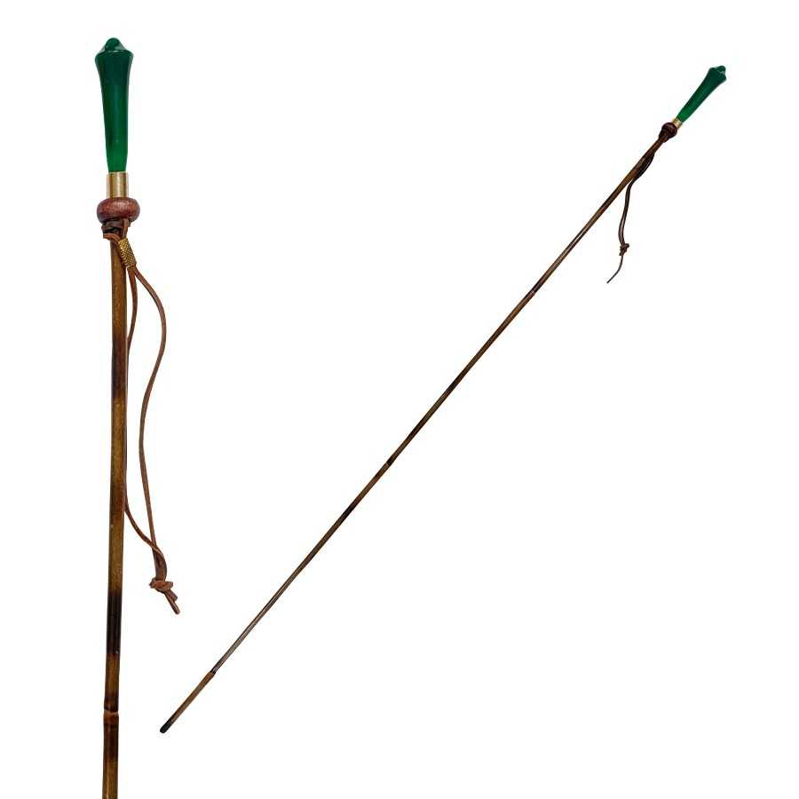 Fusta de bambú con pomo de metacrilato
